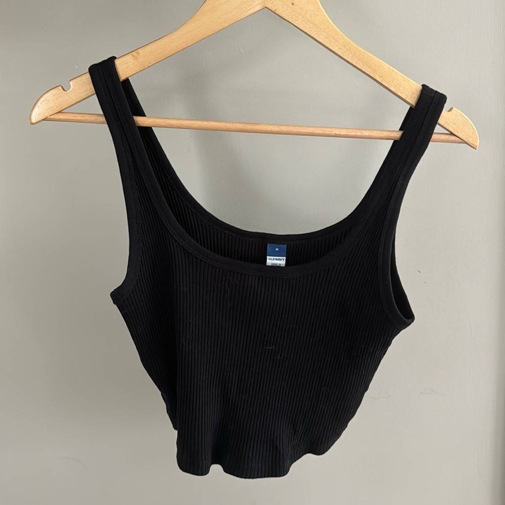 Old navy black ribbed tank